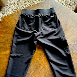 FIGS XS petite black Zamora joggers washed once and never worn. $35